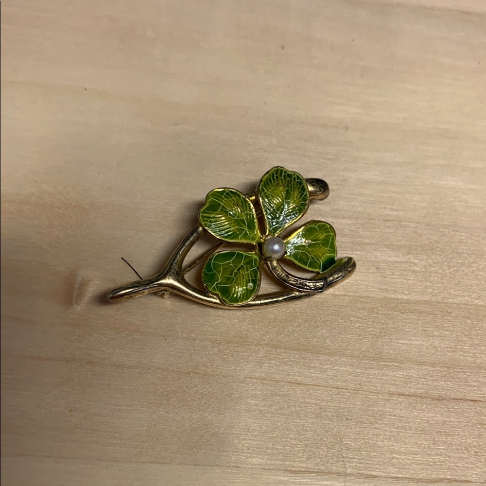 Green and Gold Shamrock Leaf Brooch with Good Luck Wishbone